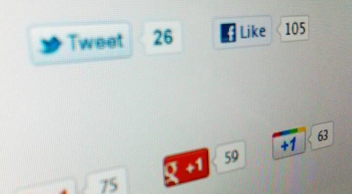 MASSIVE ART BLOG Header Social-sharing