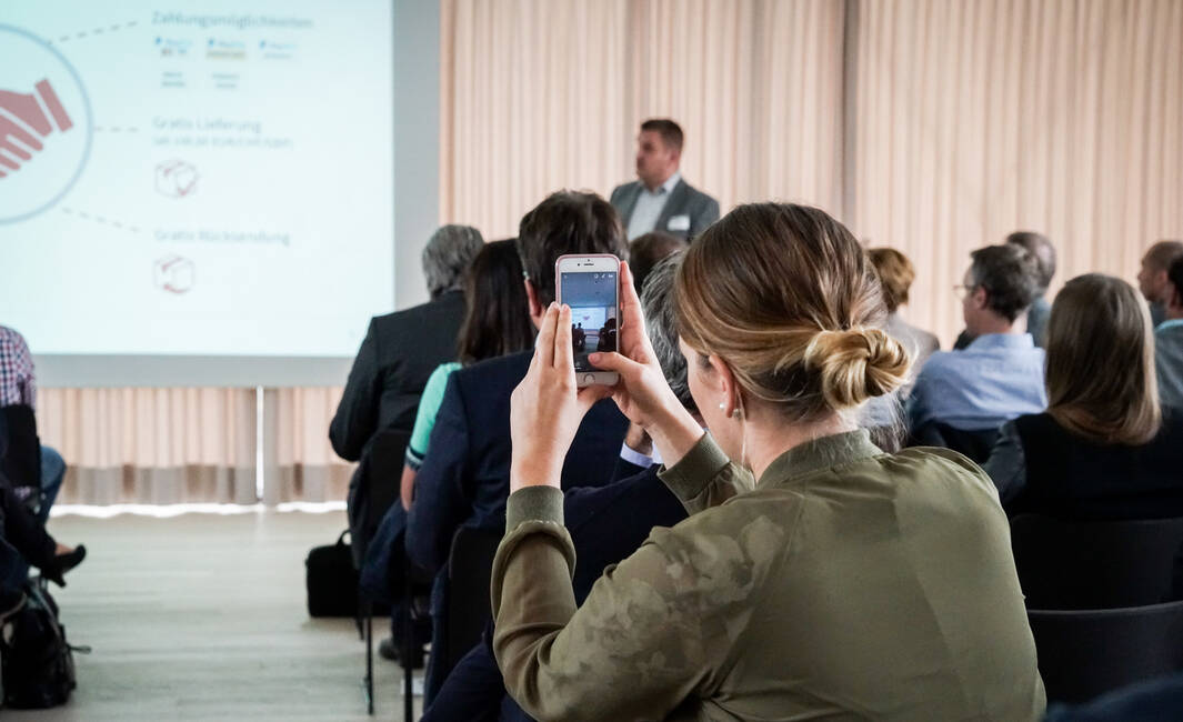 Vertrauensbildende Maßnahmen sind für Christian Sommer Must-haves im E-Commerce. 2017-10-16 MASSIVE ART Blog USP, Traffic, Vertrauen