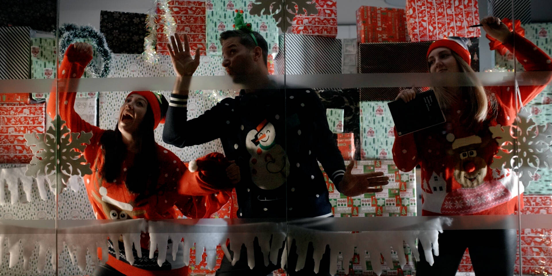 12 Days of Christmas by MASSIVE ART - Day 03