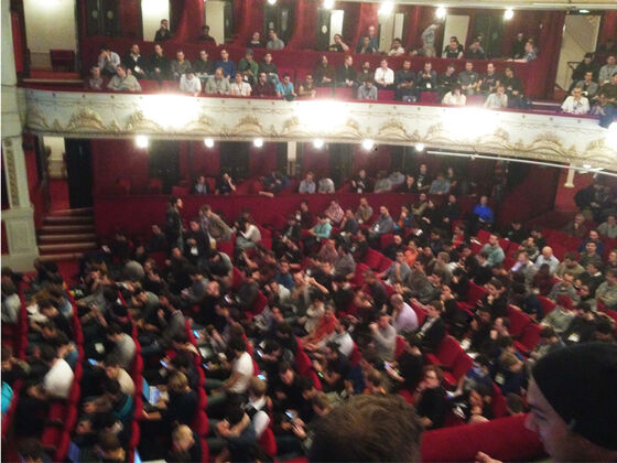dotjs-saal