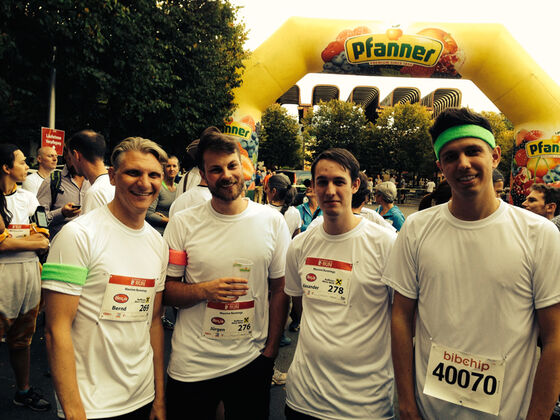 MASSIVE-ART-Businessrun_Team