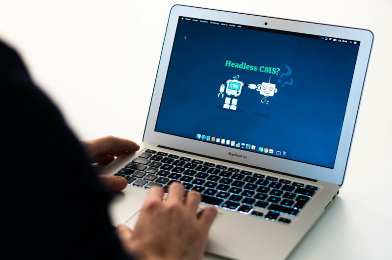 Headless CMS
