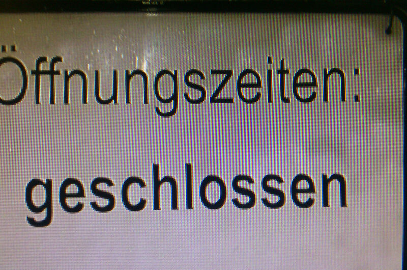 MASSIVE ART Blog: Erreichbarkeit von Firmen, die einen Social Media Account betreiben